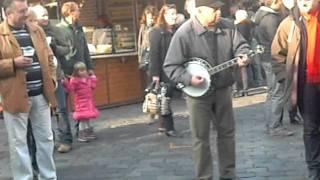 Alla scoperta dell'Est - Praga,Bratislava,Budapest - 19 - La band ritorna..