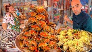 10 MUST TRY Thai Street Food in BANGKOK CHINATOWN - Extreme Seafood + Crispy Pork + Braised Goose