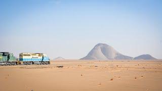Der längste Zug der Welt // Sahara, Mauretanien // 7:30 Minuten Vorbeifahrt