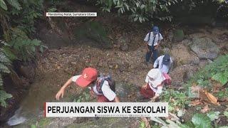 Potret Pendidikan: Perjuangan Siswa Menerjang Anak Sungai & Berbatuan Ke Sekolah