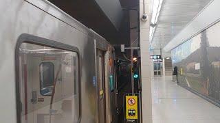 Line 4 train heads into the Sheppard-Yonge tailtrack [Uncommon TTC footage]