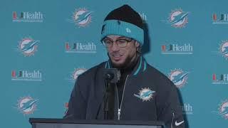 Dolphins Mike McDaniel Reacts to Tyreek Hill Saying He Wants OUT of Miami + If Hill Quit on Team