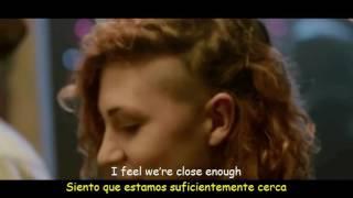 Disclosure - Latch feat Sam Smith (Lyrics & Sub Español) Official Video