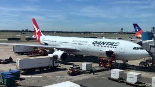 QANTAS AIRWAYS | SYDNEY-MANILA | ECONOMY CLASS | AIRBUS A330-300 | VH-QPC