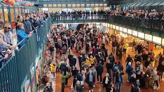 Knabenchöre Flashmob in Hamburg Hbf 11.10.2024