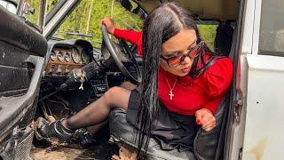 STUCK CRANKING || Christina got stuck in wet and dirty grass in the forest in high heels