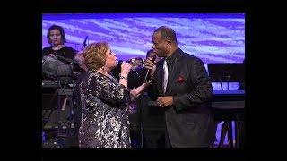 Sandi Patty & Larnelle Harris - I've Just Seen Jesus - Live 2018!