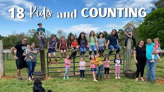 Large Family Vlog || 18 Kids and Counting || Hanging out with Abiding Farmhouse