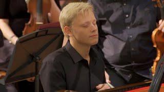Alexander Malofeev plays Rachmaninoff: Lilacs Op. 21 No. 5