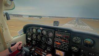 Blending In | Cessna Skyhawk Landing BDL