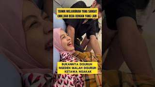 tehnik melahirkan yang sangat unik sekali di suruh ketawa ngakak ‼️#unik #melahirkan #bidan #lahiran