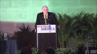 Donald Lindberg, MD, accepts the 2012 Geoffrey Beene Builders of Science Award