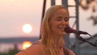 Tina Dico solo auf der Insel Wilhelmstein - No time to sleep