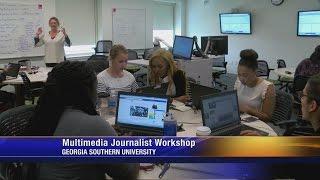 College Students Experience Real-Life Newsroom