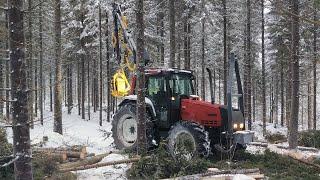 Hankintahakkuu polkastu käyntii päivitetyllä AM300S:llä - Valtra 6250, AM300S -