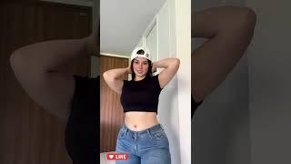 Mariana Hoyos model plus: Curvy Model | Biography, Fashion & Body Positivity