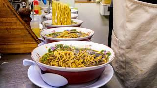 Super Ramen Rush!A soy sauce ramen shop run by a loving couple in Osaka.