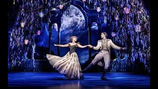 musical theatre moments that can thaw a frozen heart