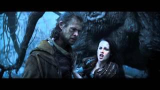 Snow White & The Huntsman: 5 Minute Trailer