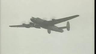 Avro Shackleton AEW.2 of 8 Squadron last flypast over London and The Queen at Buckingham Palace.