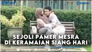 Viral Video Sejoli Bermesraan di Keramaian Pinggir Jalan, Netizen  Tak Tahu Malu