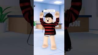 That one first day of school nightmare we all have .. #roblox #livetopia