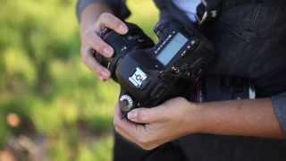 How to Change a DSLR Camera Lens