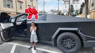 SURPRISING KAISER WITH A NEW TESLA CYBER TRUCK!