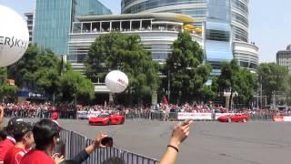 Street Demo Ferrari México 2015 sobre Paseo de la Reforma