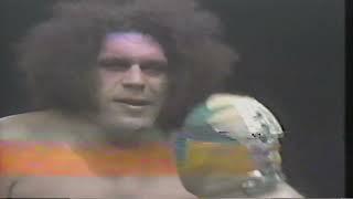 Andre the Giant & Iceman King Parsons vs. Super Destroyers | WCCW Dallas Sportatorium (1984)