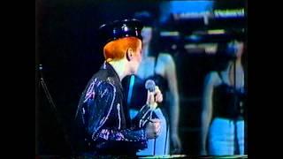 Eurythmics: Here Comes the Rain Again 1984-09-16 Live)