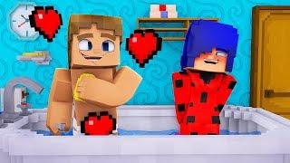 JE PRENDS UN BAIN AVEC LADYBUG SUR MINECRAFT ! ️ Miraculous