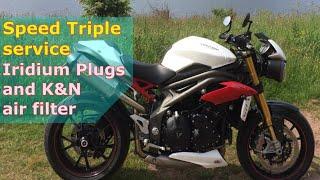 Speed Triple service - Iridium spark plugs & K&N air filter