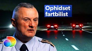 Vlado standser to biler der presser hinanden på motorvejen | Politijagt | discovery+ Danmark