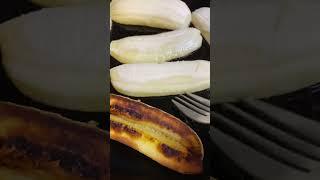 FRIED BANANA #satisfying #asmrsounds #asmr #kitchenomica #shorts