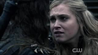 Clarke and Lexa scenes 3x16 ( Lexa returns and saves Clarke)