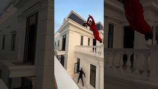 Money Heist vs Police || 21.0 #moneyheist #parkour #police #bubblesgangz #shorts #bubblesmotion