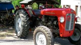 Scie circulaire sur Massey Ferguson