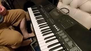 Review of the Yamaha PSR E463 keyboard. What an awesome keyboard.