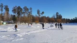 Озеро на 9-й линии Пущи-Водицы зимой.