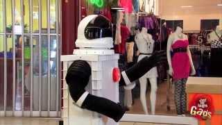 Robot Falls In Love With Vacuum Prank