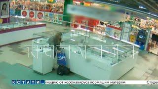 Девушка устроилась в ювелирный магазин, чтобы его ограбить -  похищены абсолютно все драгоценности