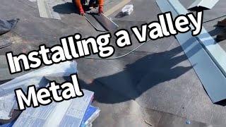 How To Install A Valley Flashing On A Roof - Don't Miss This!
