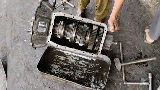 HINO 7 Gear Box/Transmission System Opening, Cleaning & Replacing Counter Shaft | Truck Care TV