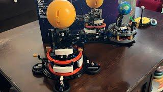 Lego Technic 42179 Planet Earth and Moon in Orbit Space set review