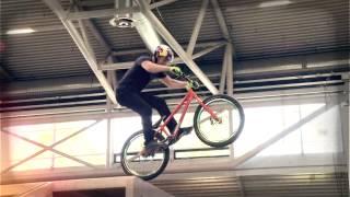 ISPO BIKE 2012 - Danny MacAskill's Action Show