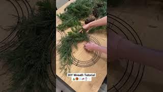 DIY Christmas Wreath Tutorial 