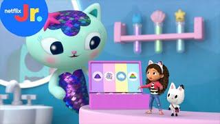 Oh No, Gabby and Pandy SHRINK Very Small! Gabby's Dollhouse | Netflix Jr