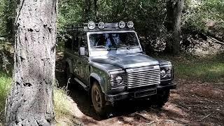 Offroad Fahrtraining, Seminar 2 - Fortgeschritten, mit David und Anita im Land Rover Defender!