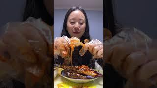 trying raw marinated crab from costco 